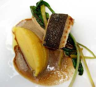 Weisser Heilbutt mit Mangold, Melina und Nam Prik