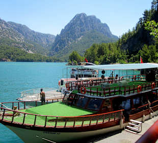 Anlegen zum Mittagsessen!