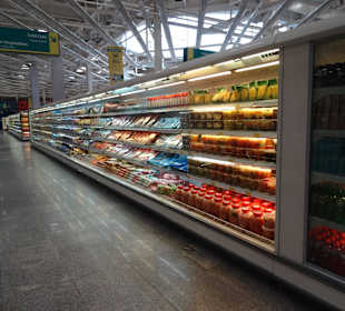 Riesen Angebot, faire Preise, Supermarkt  Spinneys