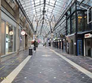 Rundgang durch die Lloyd Passage