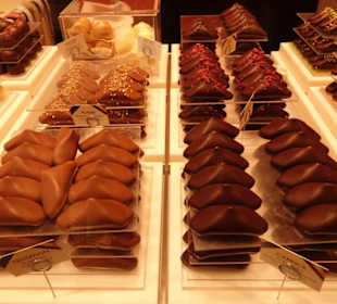 Vorne liegen die Besten von Neuhaus