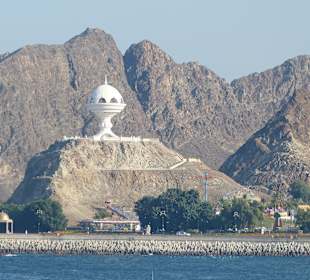 Muscat Einfahrt  Hafen
