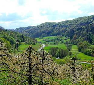 Entlang der romantischen Burgenstraße Fränkischen Schweiz