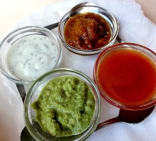 Vier leckere Saucen zum Nan