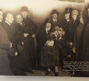 Grazia Deledda erhält den Nobelpreis