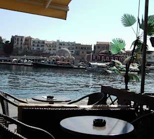 Hafencafe mit toller Aussicht