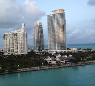 Smith & Wollensky von der Hafeneinfahrt aus