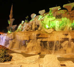 Künstlicher Wasserfall