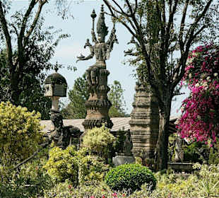 Sala Kheo Kou - Wat Khaek