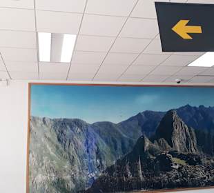 Aeropuerto Alejandro Velasco Astete