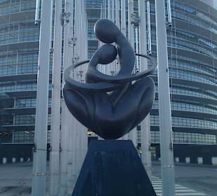 Kunst vor dem Parlament