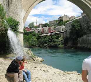 Most w centrum Mostaru