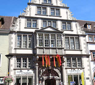 Prächtige Renaissance Giebel