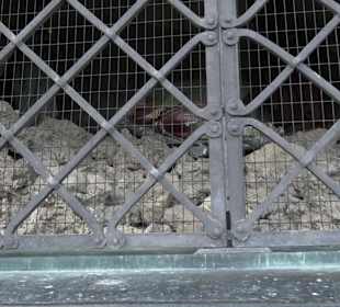 Jesus Grotte am Kalvarienberg