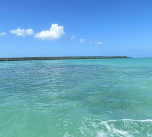 Wir besuchen unterwegs eine schöne Lagune