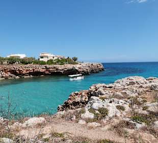 Schöne Bucht in der Nähe