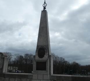 Denkmal an der Maxbrücke