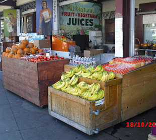 Frisches Obst im Farmers Market, LA
