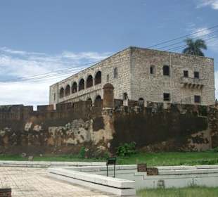 Alcazar de Colon