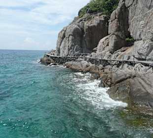 Steg um Insel