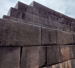 Iglesia y Convento Santo Domingo Qorikancha