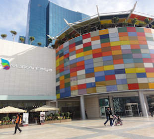 Neues Einkaufszentrum