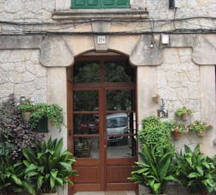 Eingang eines Wohnhauses