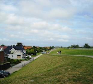 Deich in Richtung Schillig