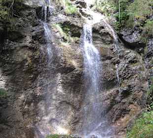 Kleiner Wasserfall in Wallgau
