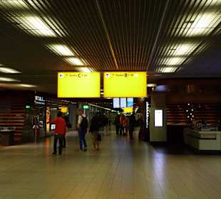 Terminal 2/ Kreuzung zu den "B" und "C"-Gates
