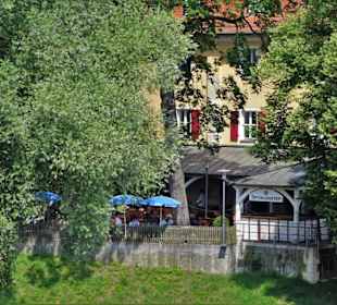 Blick auf den Spitalgarten von der Donaubrücke