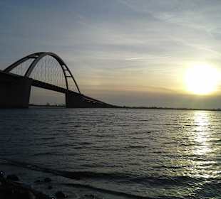Strand an der Brücke