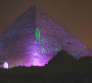 Ton- und Lichtshow an den Pyramiden