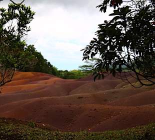 Siebenfarbige Erde / Terres des Sept Couleurs / Seven Colour