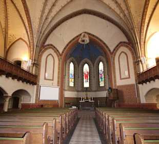 Blick in das Mittelschiff