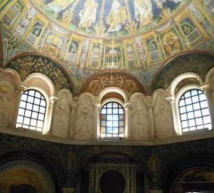 Baptisterium der Kathedrale von Ravenna