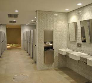 Waschraum der Spieler