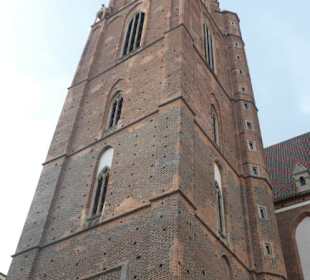 Elisabethkirche: Außenansicht