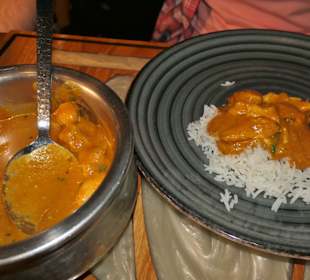 Zum Abendessen im indischen Rest. Delhi 6