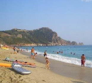 Strand des Hotels