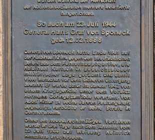 Hans Graf von Sponeck, Erinnerungstafel