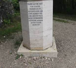 Stauferstele Nr. 25 - Burg Hohen Neuffen