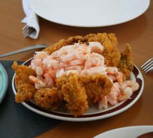 Traumhaftes Essen an Bord der Privatyacht