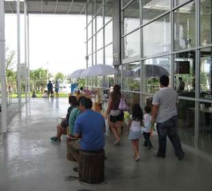 Eingang zum Foodcourt