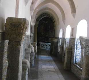Im Kreuzgang des ehemaligen Klosters