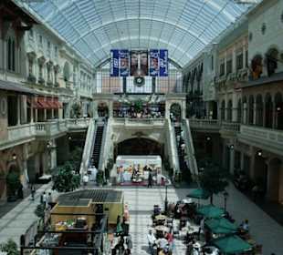 Mercato Shopping Mall