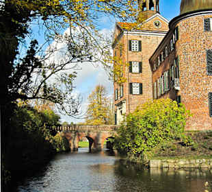 Парк Замка Ойтин. Золотая осень.