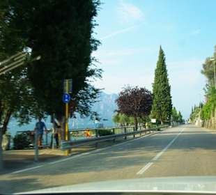 Entlang der Uferstraße