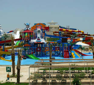Wasserpark mit 46 Rutschen im Makadi Resort