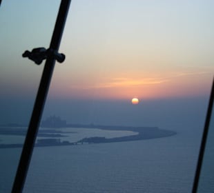 Ausblick in Richtung Palmeninsel / Sonnenuntergang